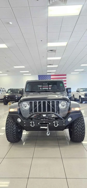 2021 Jeep JT Gladiator - Image 2 of 19