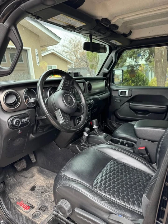 2021 Jeep JT Gladiator - Image 12 of 18