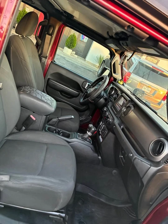 2021 Jeep JT Gladiator - Image 9 of 17