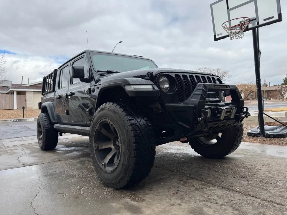 2021 Jeep JT Gladiator - Image 2 of 18