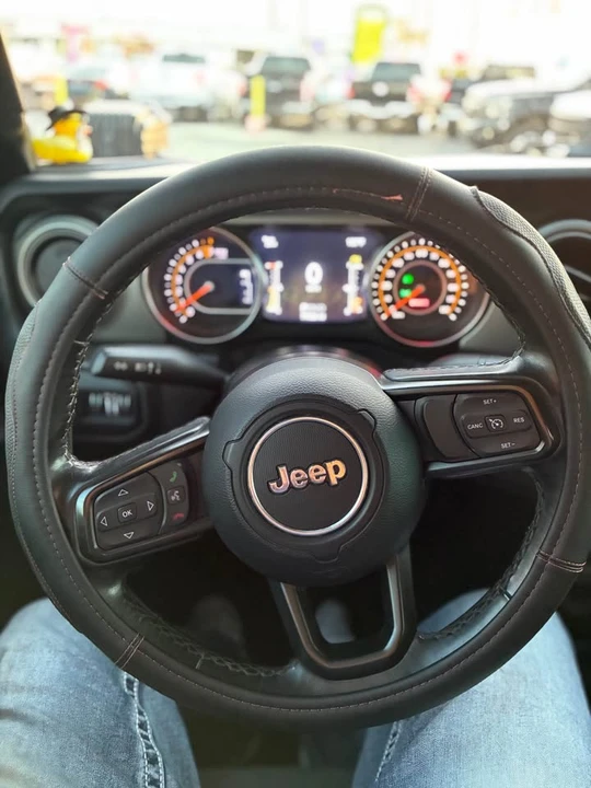 2021 Jeep JT Gladiator - Image 13 of 17