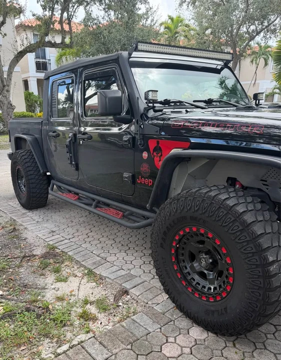 2021 Jeep JT Gladiator - Image 2 of 8