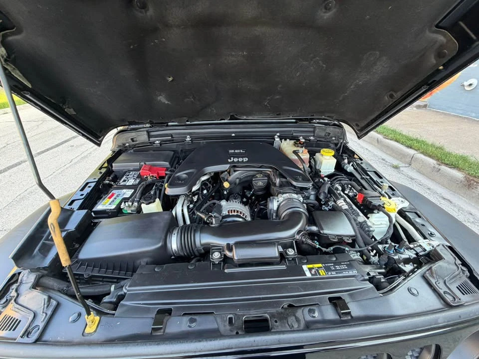 2021 Jeep JT Gladiator - Image 16 of 18