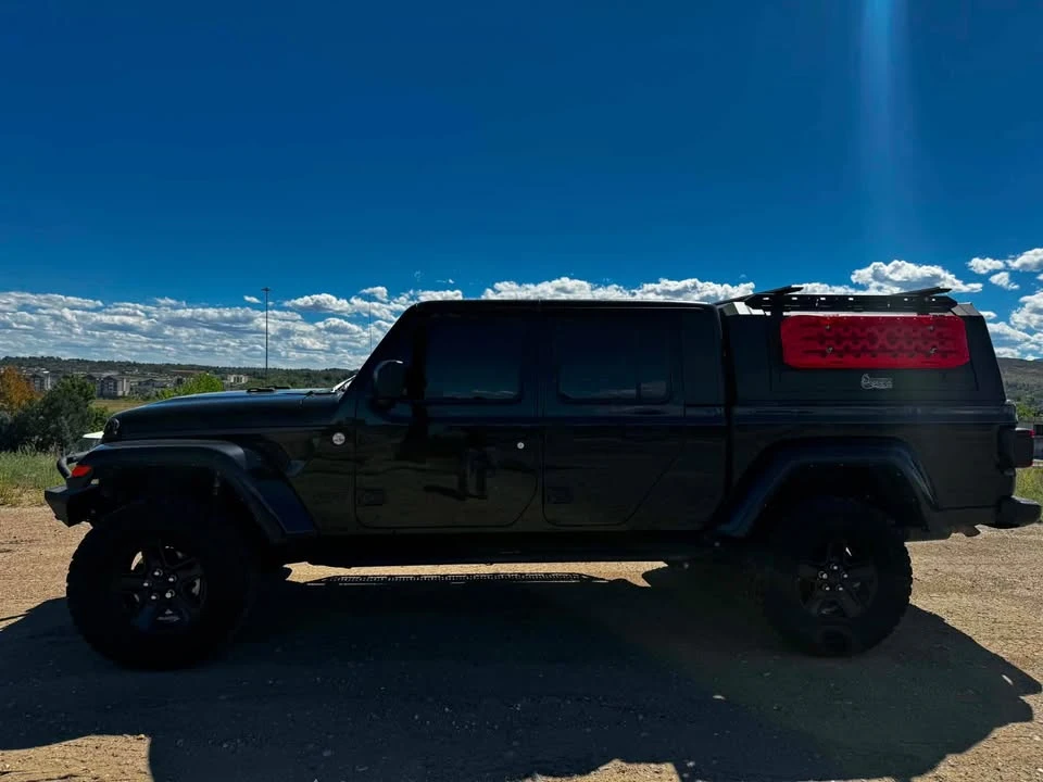 2021 Jeep JT Gladiator - Image 2 of 9