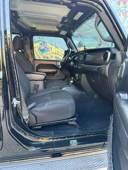 2021 Jeep JT Gladiator - Image 12 of 18
