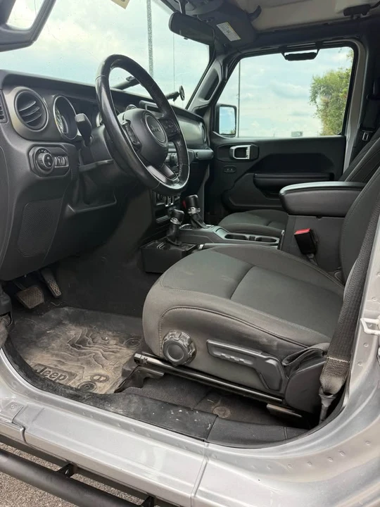 2021 Jeep JT Gladiator - Image 11 of 14