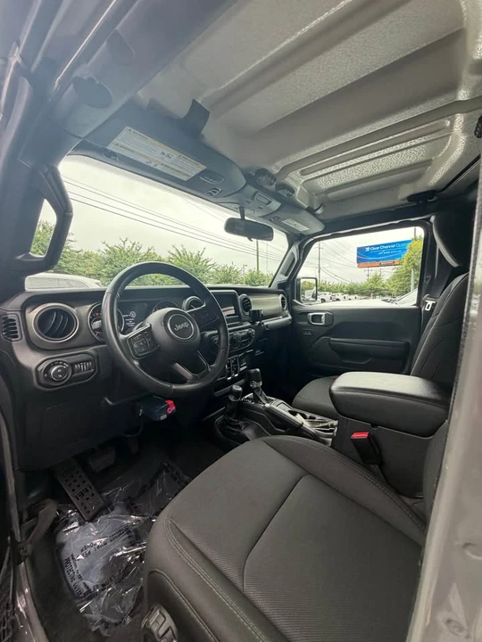 2021 Jeep JT Gladiator - Image 10 of 17