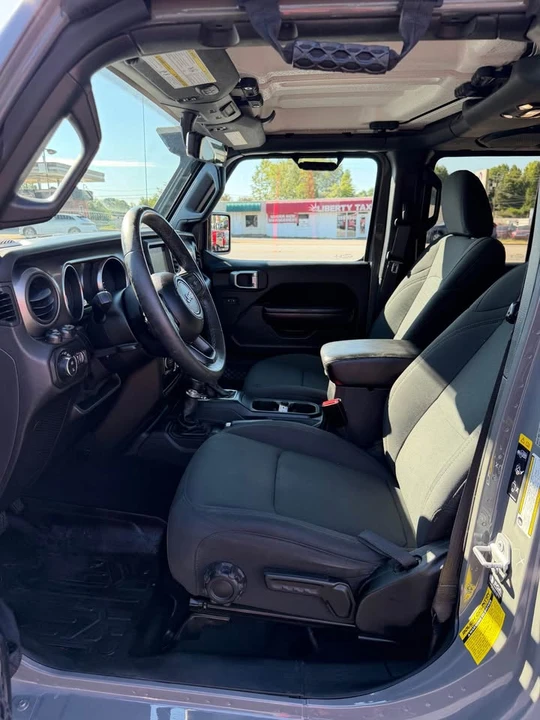 2021 Jeep JT Gladiator - Image 18 of 20