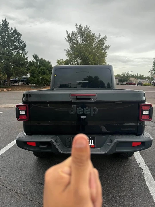 2021 Jeep JT Gladiator - Image 4 of 9