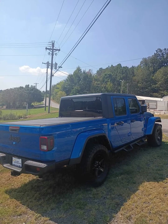 2021 Jeep JT Gladiator - Image 2 of 15