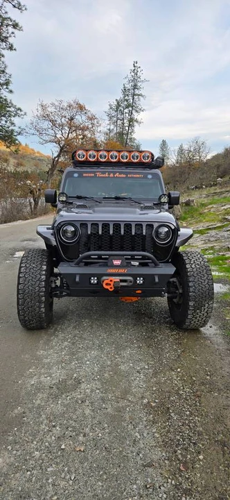 2021 Jeep JT Gladiator - Image 2 of 19