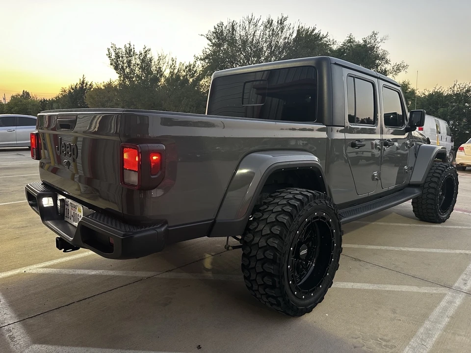 2021 Jeep JT Gladiator - Image 4 of 21