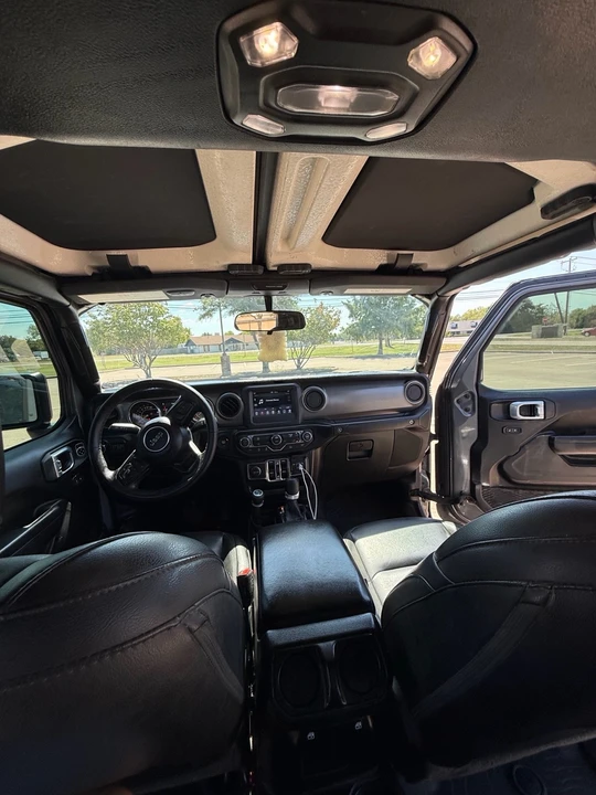 2021 Jeep JT Gladiator - Image 17 of 21
