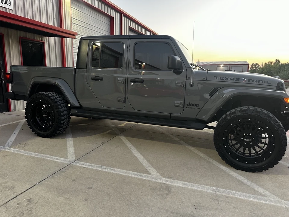 2021 Jeep JT Gladiator - Image 5 of 21