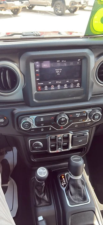 2021 Jeep JT Gladiator - Image 9 of 10