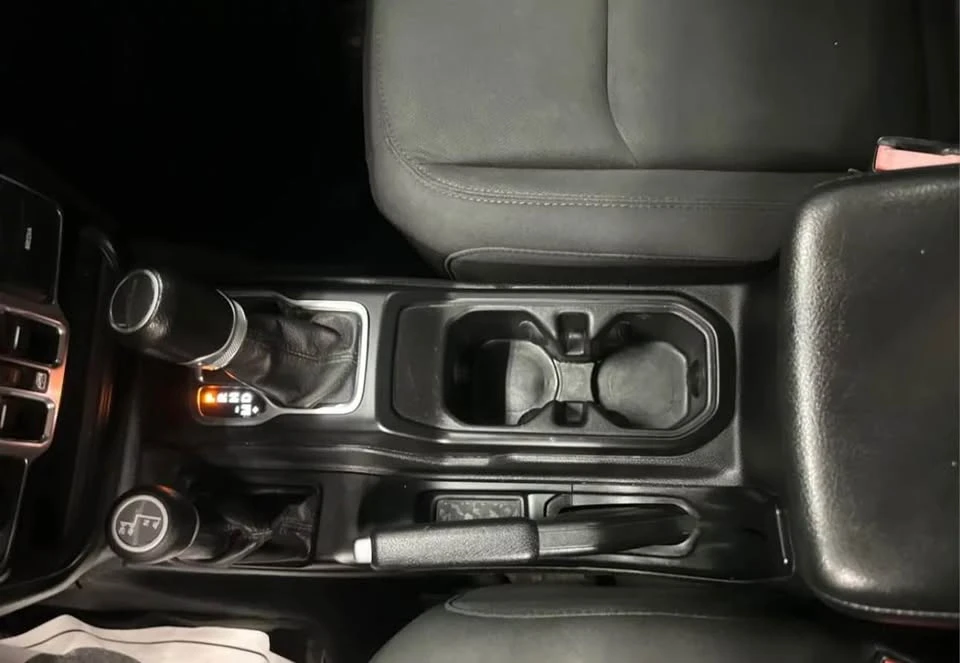 2021 Jeep JT Gladiator - Image 16 of 19