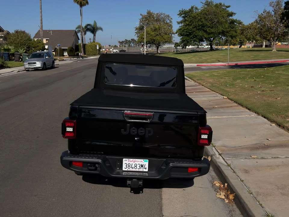 2021 Jeep JT Gladiator - Image 4 of 5