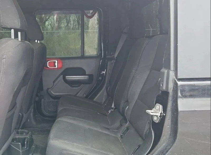 2021 Jeep JT Gladiator - Image 8 of 9