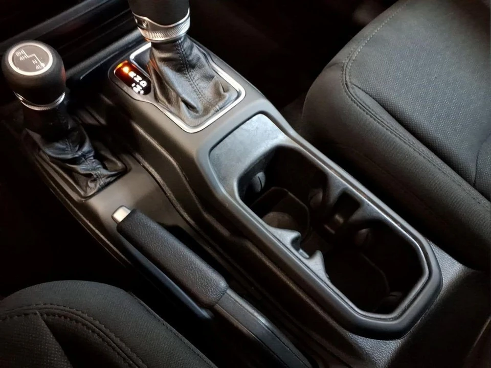 2021 Jeep JT Gladiator - Image 16 of 28