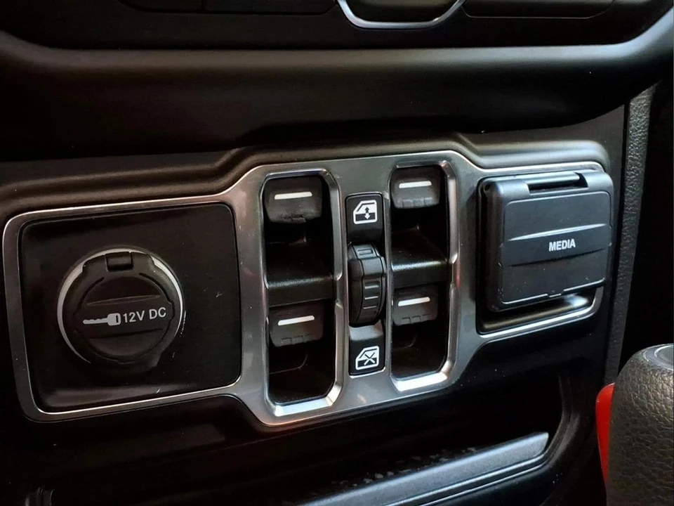 2021 Jeep JT Gladiator - Image 11 of 29