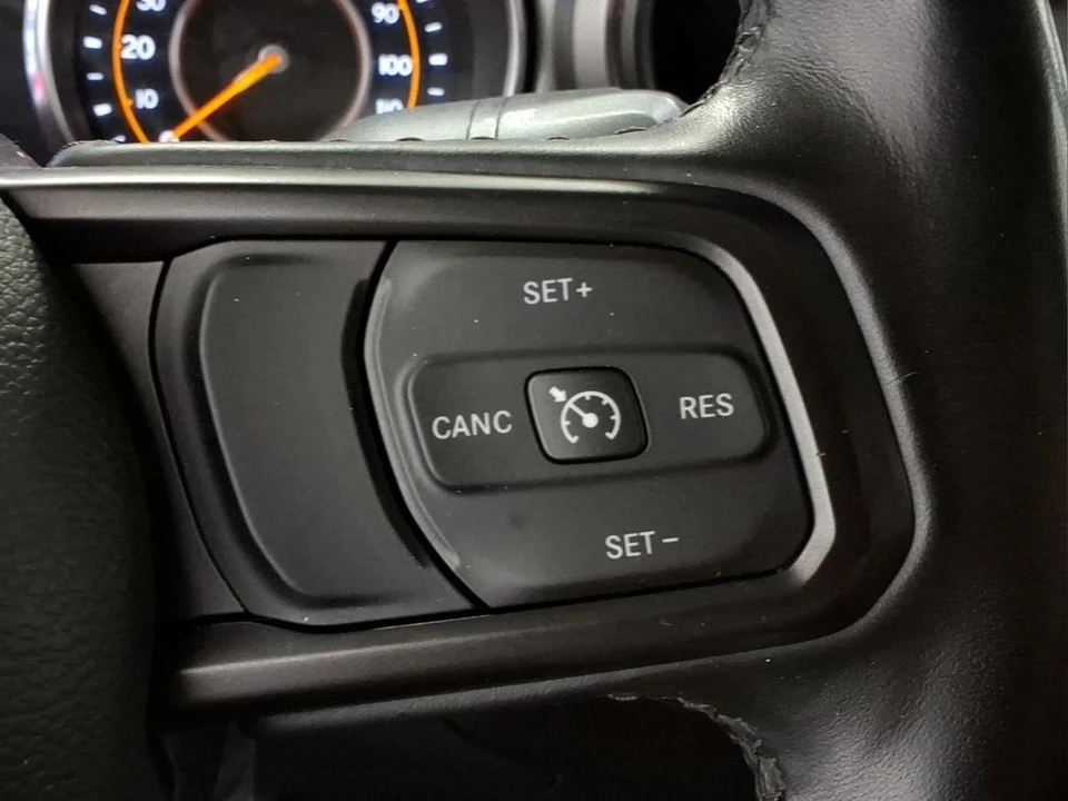2021 Jeep JT Gladiator - Image 23 of 28