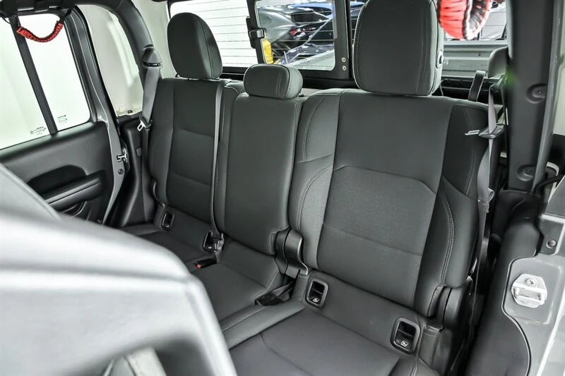 2021 Jeep JT Gladiator - Image 17 of 31