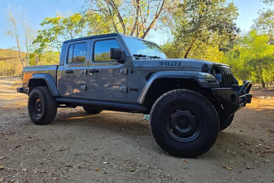 2021 Jeep Gladiator Willys 4x4