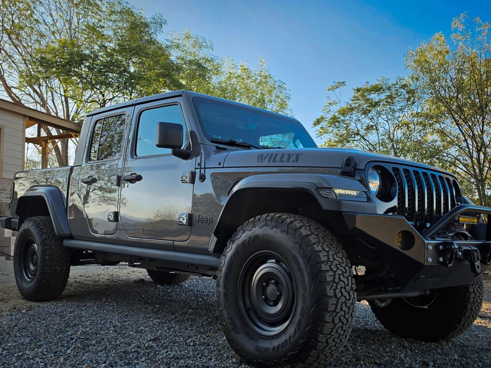 2021 Jeep JT Gladiator - Image 13 of 31