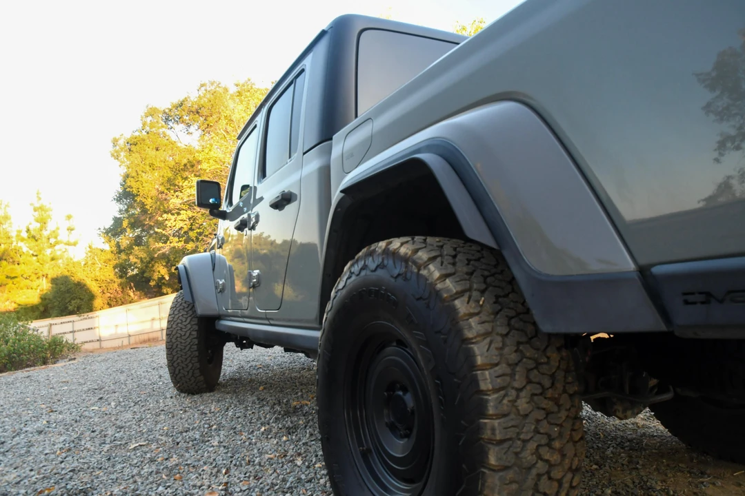 2021 Jeep JT Gladiator - Image 18 of 31
