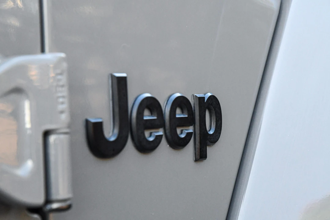 2021 Jeep JT Gladiator - Image 24 of 31