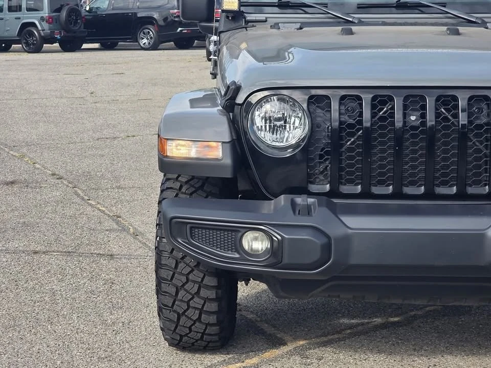 2021 Jeep JT Gladiator - Image 2 of 20