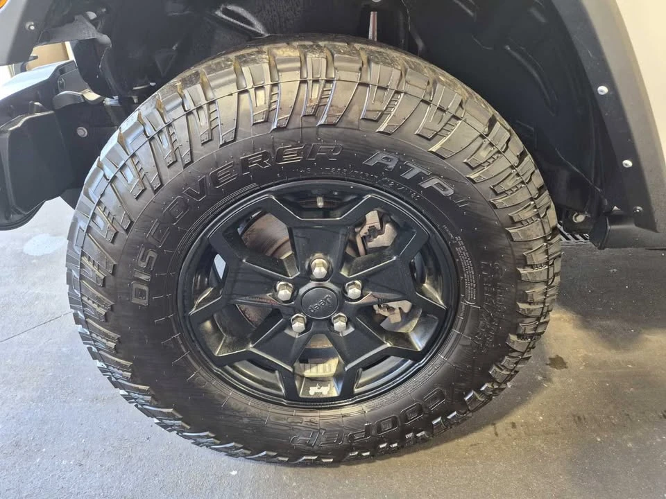 2021 Jeep JT Gladiator - Image 9 of 12