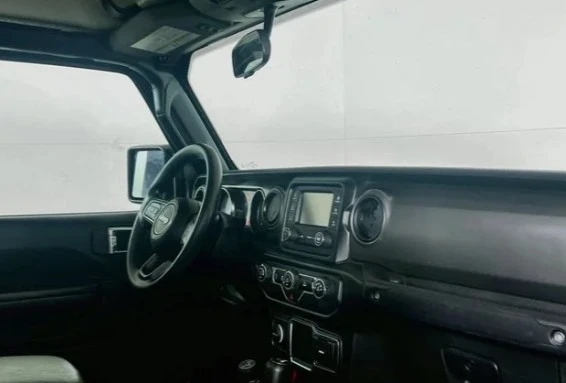 2021 Jeep JT Gladiator - Image 11 of 12