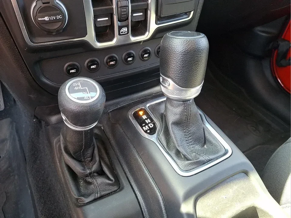 2021 Jeep JT Gladiator - Image 9 of 14