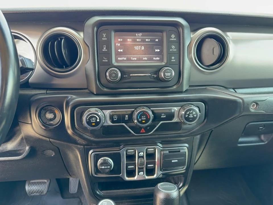 2021 Jeep JT Gladiator - Image 9 of 10