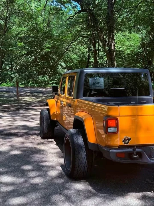 2021 Jeep JT Gladiator - Image 3 of 5
