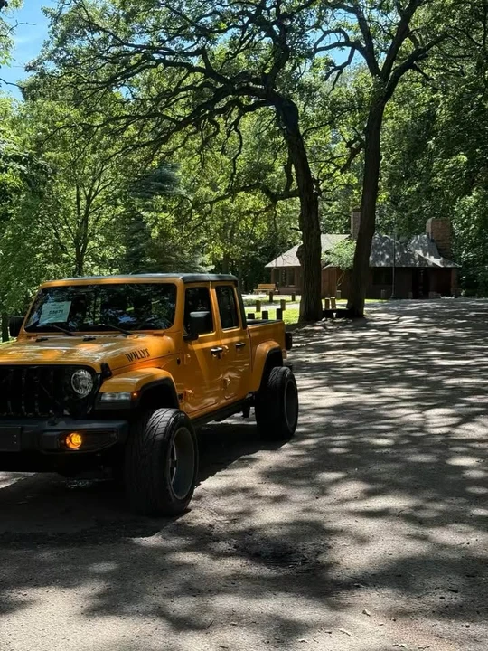 2021 Jeep JT Gladiator - Image 5 of 5