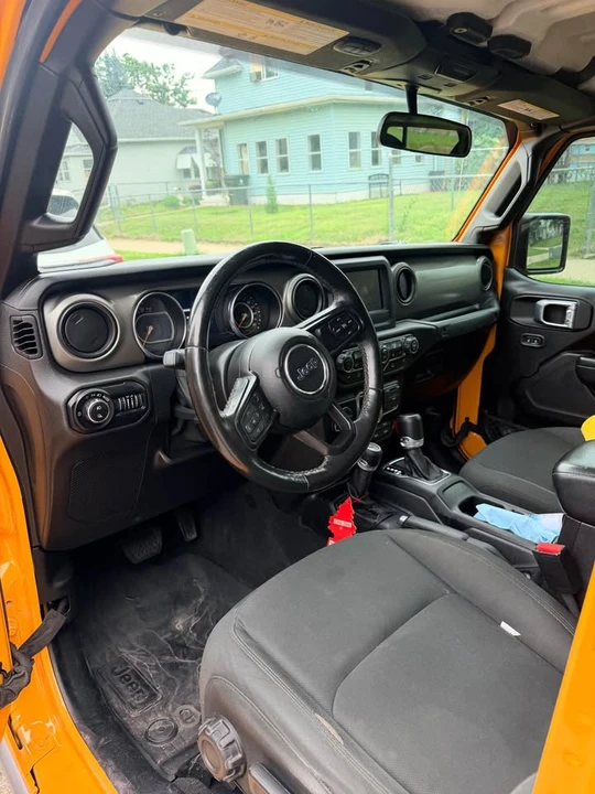 2021 Jeep JT Gladiator - Image 2 of 5