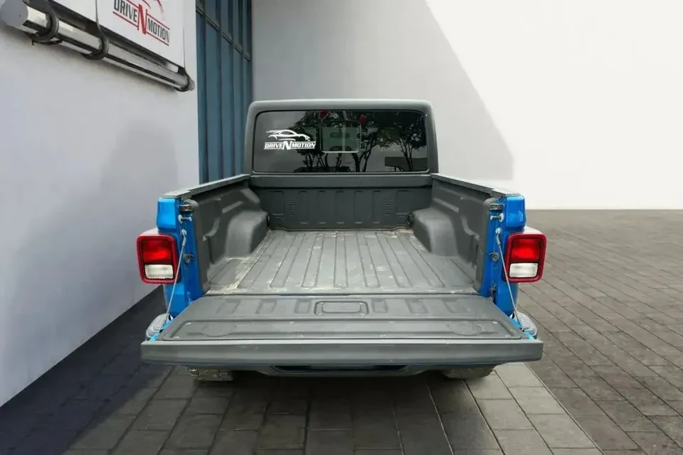 2021 Jeep JT Gladiator - Image 13 of 14