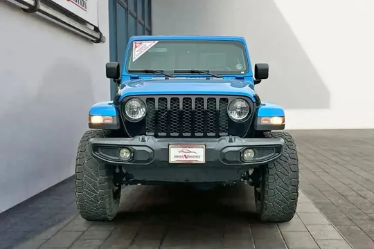2021 Jeep Gladiator Willys Pickup 4D 5 ft