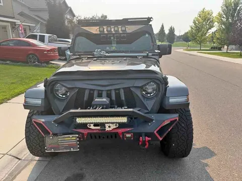 2021 Jeep Gladiator Willys Pickup 4D 5 ft