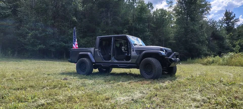 2021 Jeep JT Gladiator - Image 2 of 6