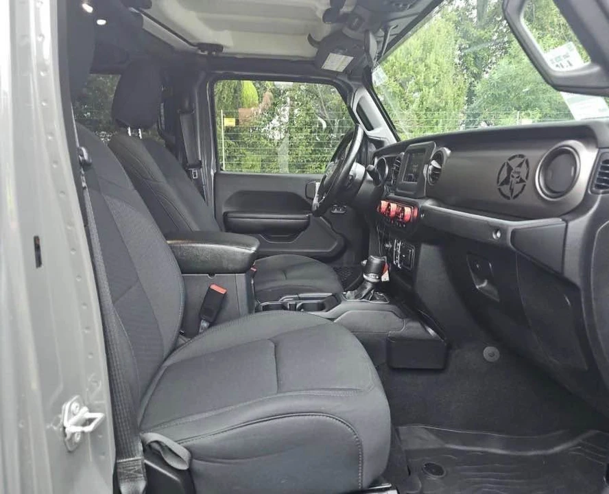 2021 Jeep JT Gladiator - Image 8 of 8