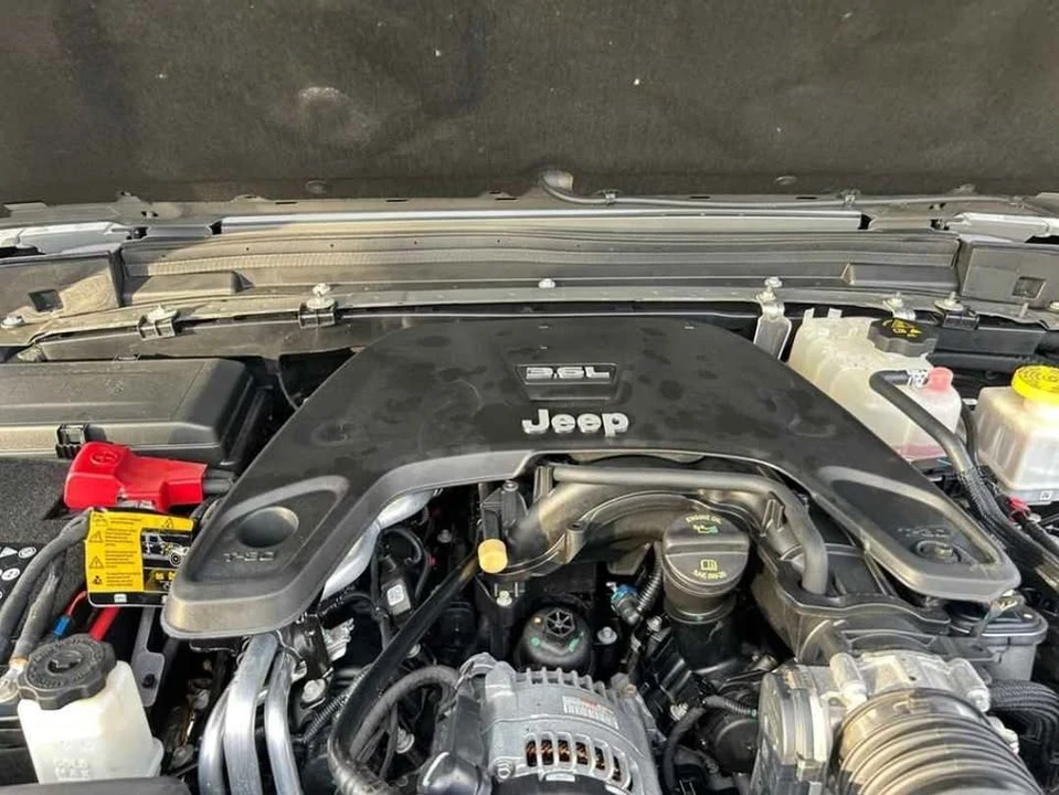 2021 Jeep JT Gladiator - Image 10 of 12