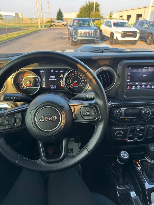 2021 Jeep JT Gladiator - Image 2 of 8