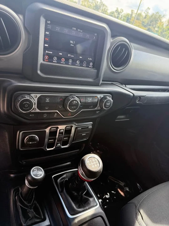 2021 Jeep JT Gladiator - Image 8 of 10