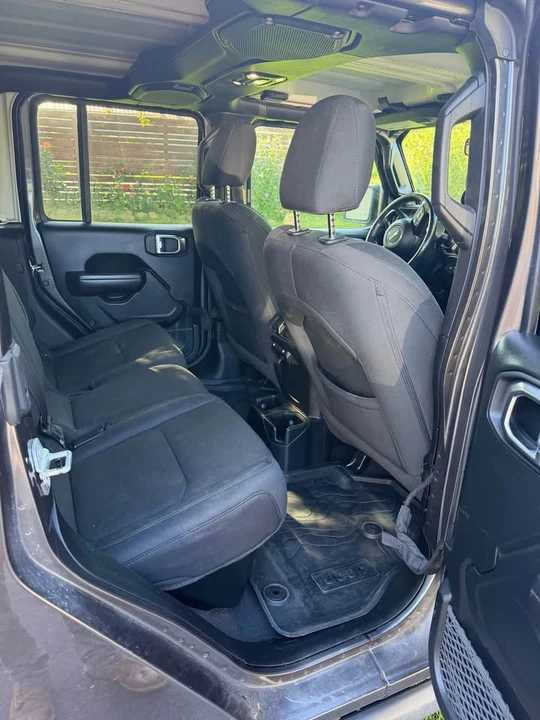 2021 Jeep JT Gladiator - Image 9 of 10