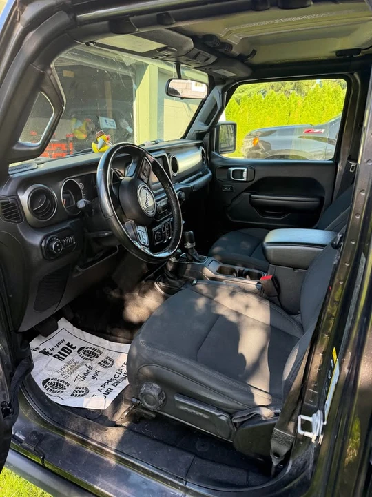 2021 Jeep JT Gladiator - Image 6 of 10
