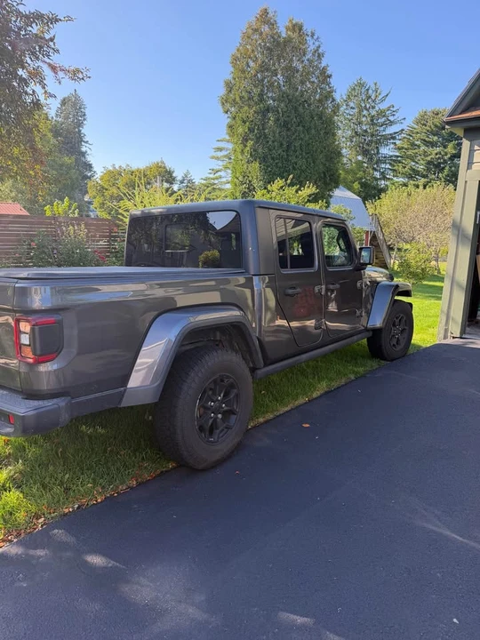 2021 Jeep JT Gladiator - Image 5 of 10