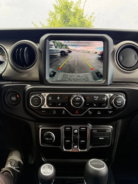 2021 Jeep JT Gladiator - Image 10 of 15